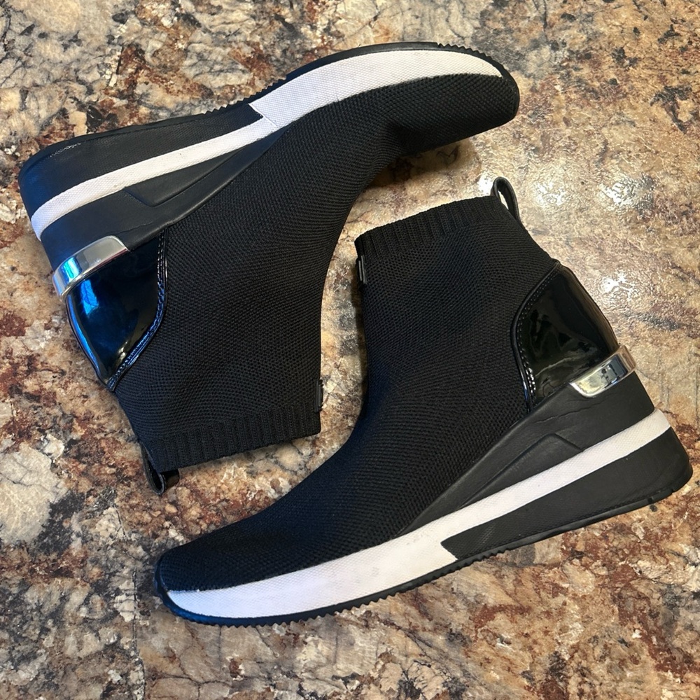 Michael Kors Black Knit Skyler Wedge Athletic Shoes Size 6